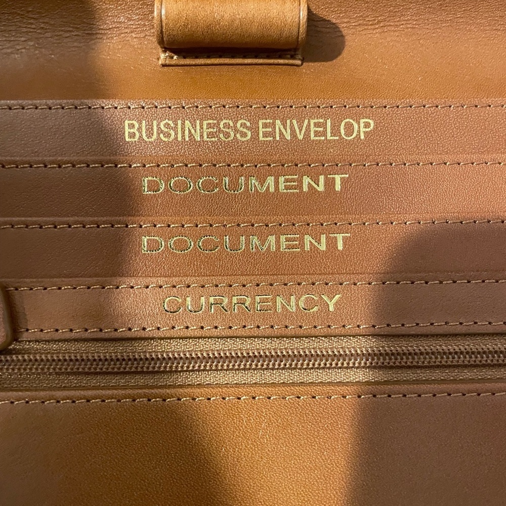Bath & Body Works Tan Leather Travel Passport & Boarding Pass Organizer - Picture 5 of 5